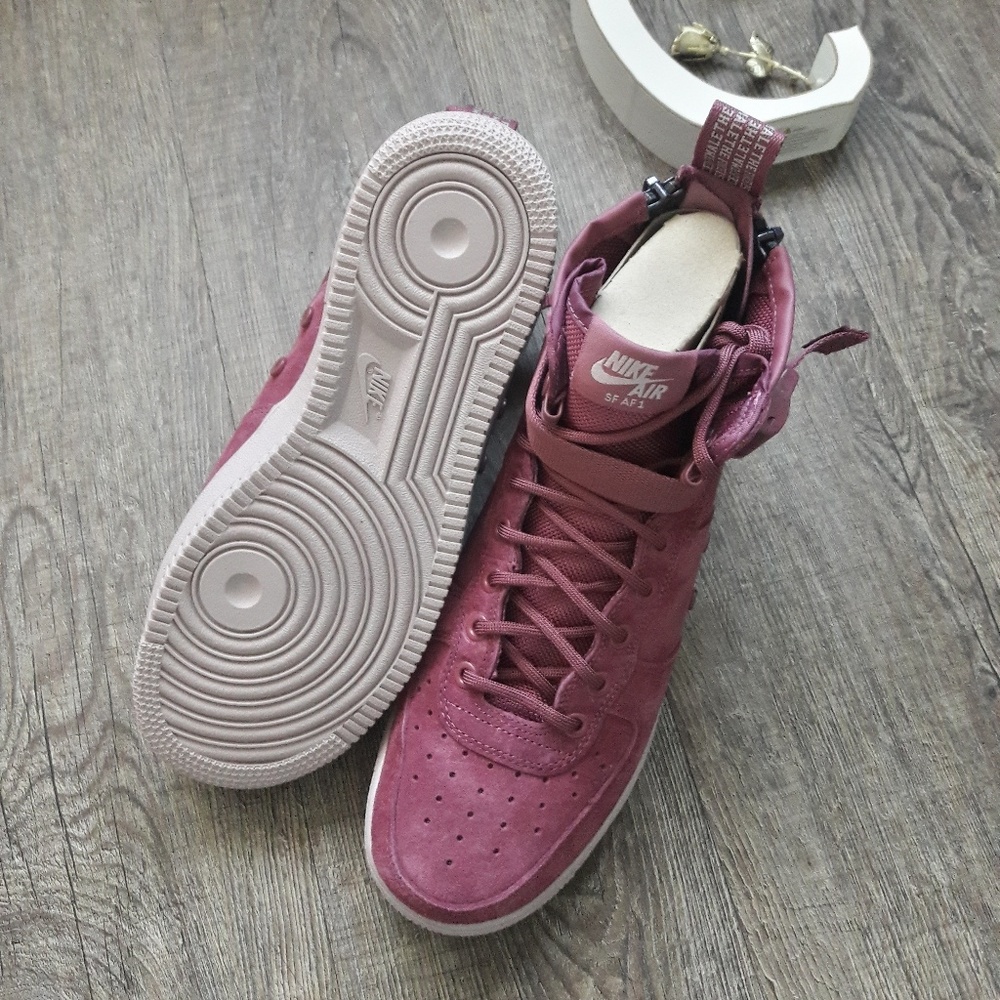 NEW Nike SF Air Force 1 Mid Force Is Female (Rare) - Picture 3 of 6